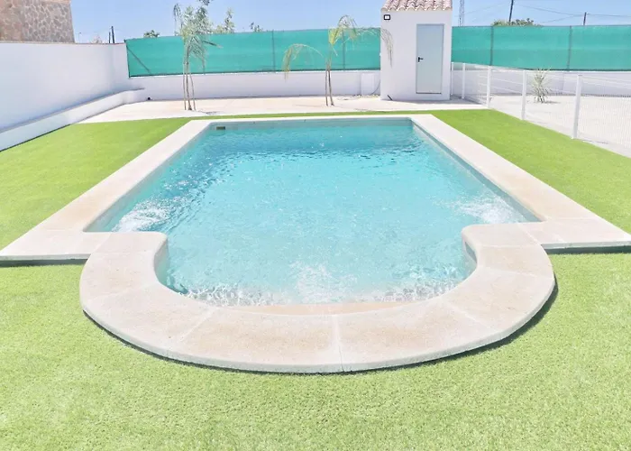 Rural * コニル・デ・ラ・フロンテラ